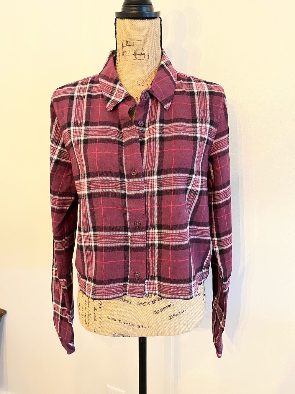 Vans Purple Plaid Button Up Size Medium NWT